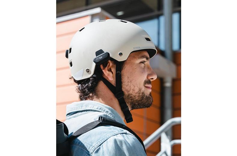 Supertooth Roamee Bluetooth Helmet Hands Free Kit Supertooth Roamee Bluetooth Helmet Hands Free Kit