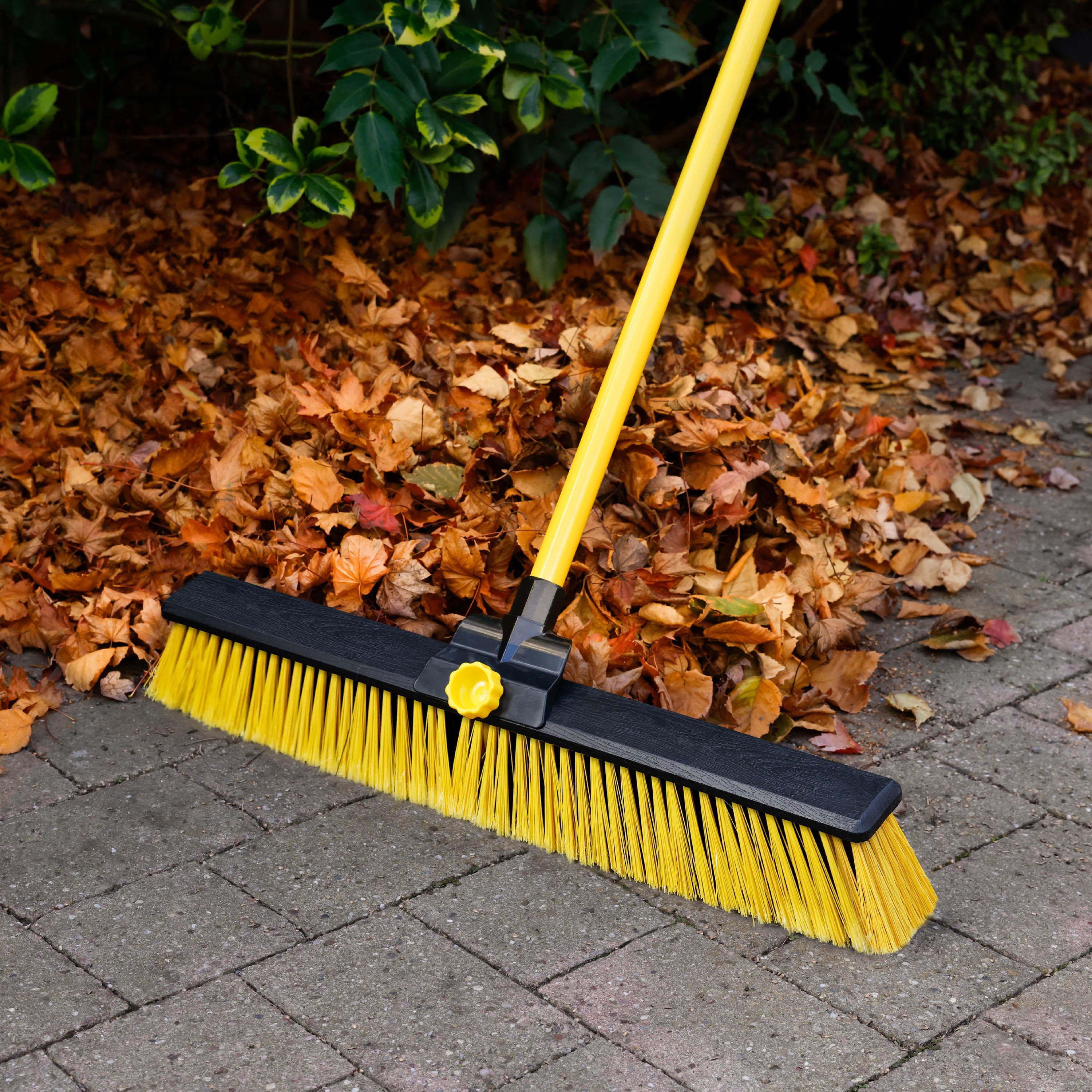 Bulldozer Pro 24" Heavy Duty Broom