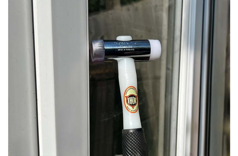 Thor Soft & Hard Face Thorex Nylon Hammer - Wood Handle 32mm 345g Thor Soft & Hard Face Thorex Nylon Hammer - Wood Handle 32mm 345g