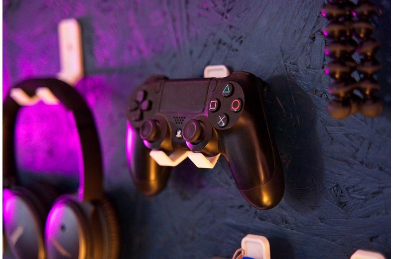 Superhooks Tech Hook 3 Pack White Superhooks Tech Hook 3 Pack White