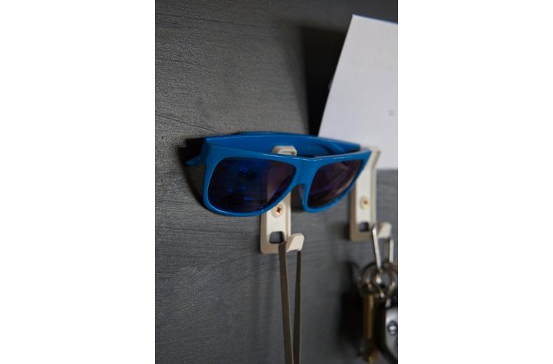 Superhooks Everyday Hook 3 Pack White Superhooks Everyday Hook 3 Pack White