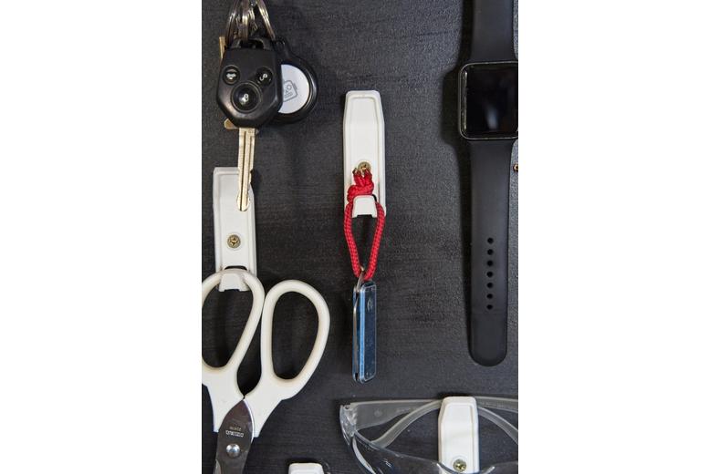 Superhooks Everyday Hook 3 Pack White Superhooks Everyday Hook 3 Pack White