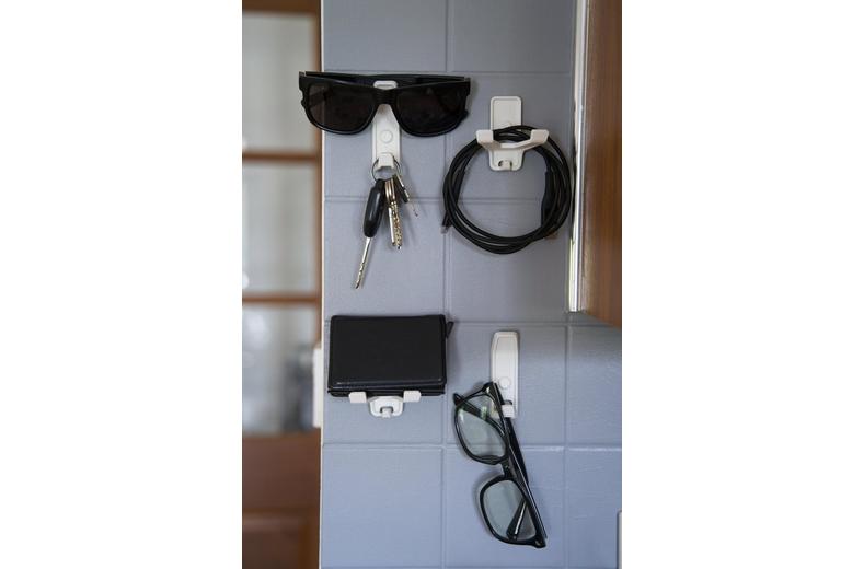 Superhooks Multi Hook 3 Pack White Superhooks Multi Hook 3 Pack White