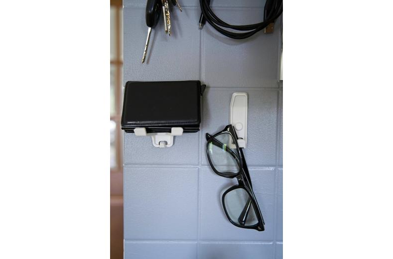 Superhooks Multi Hook 3 Pack White Superhooks Multi Hook 3 Pack White