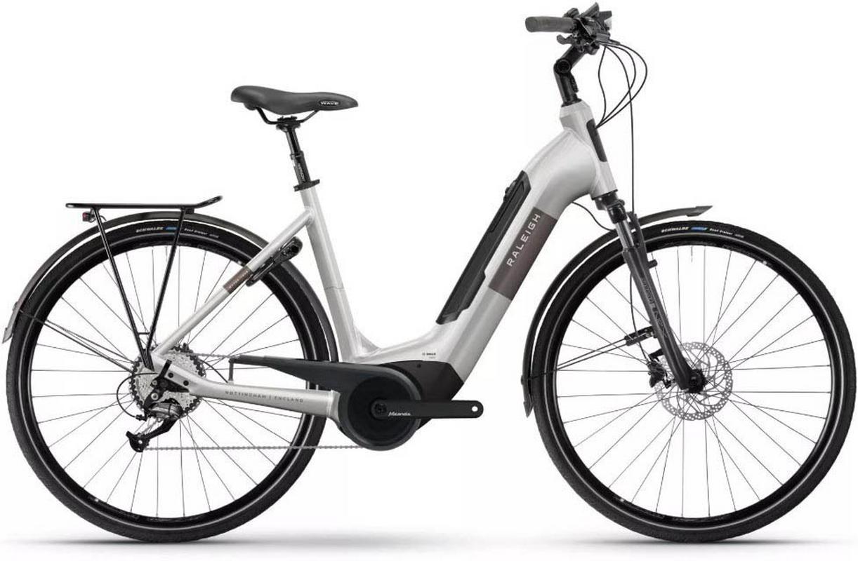 Halfords Raleigh Motus Low Tour Step White/Coffee Electric Hybrid Bike - L Frame | Extra 8% off for BC Members