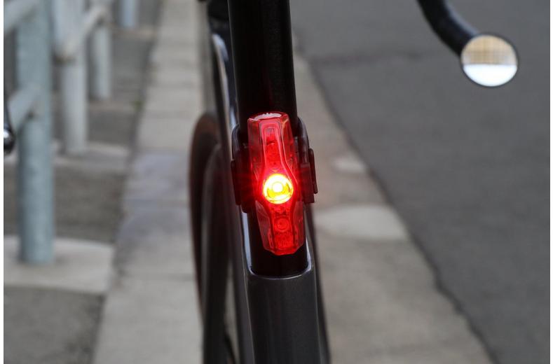 CatEye VIZ 100 Rear Bike Light CatEye VIZ 100 Rear Bike Light