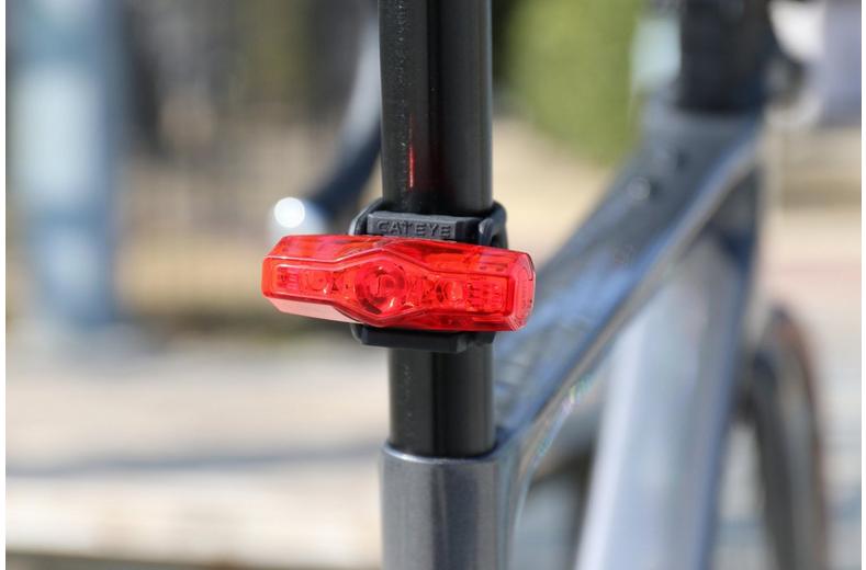 CatEye AMPP 200 / VIZ 100 Bike Light Set CatEye AMPP 200 / VIZ 100 Bike Light Set