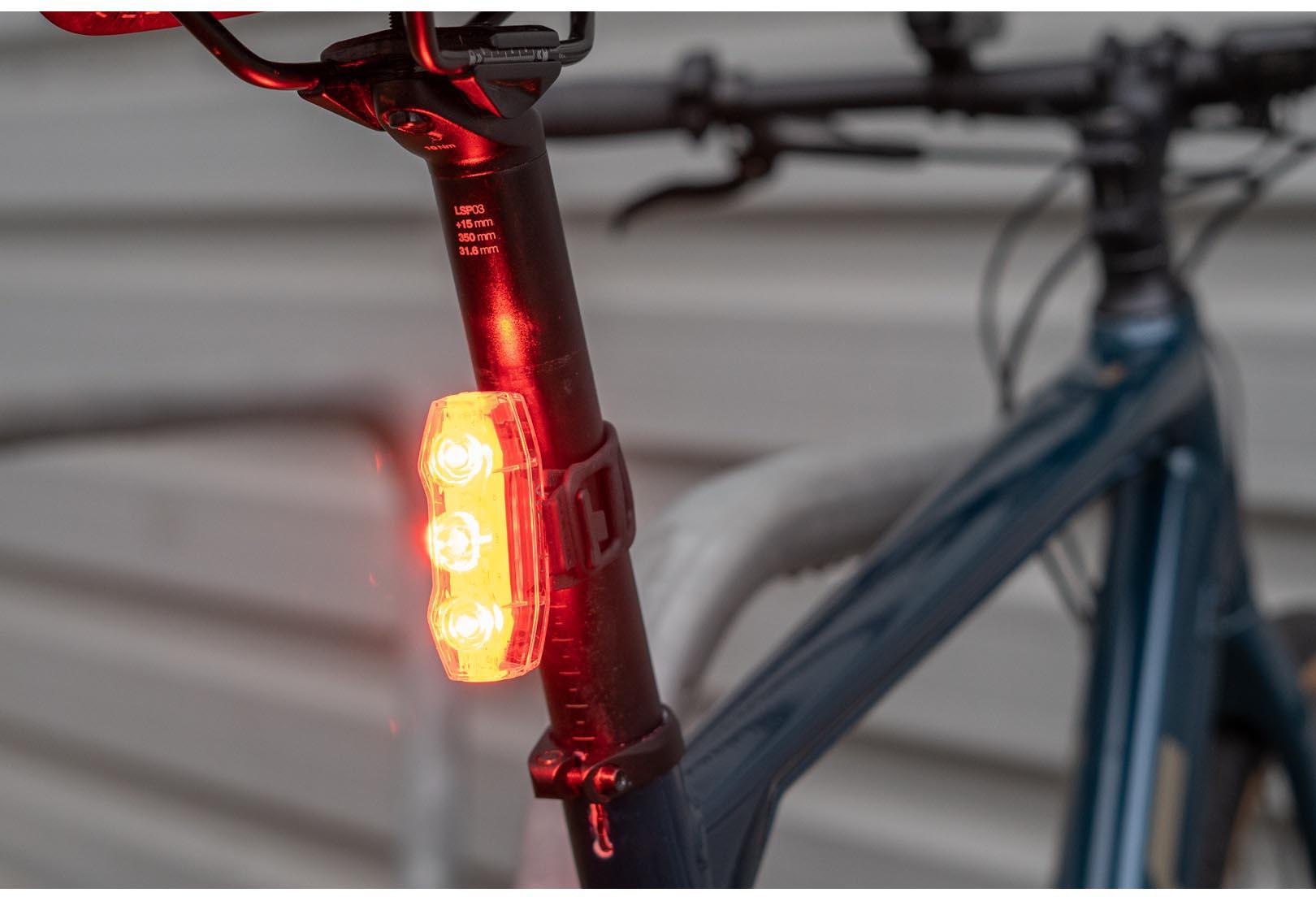CatEye VIZ 300 Rear Bike Light