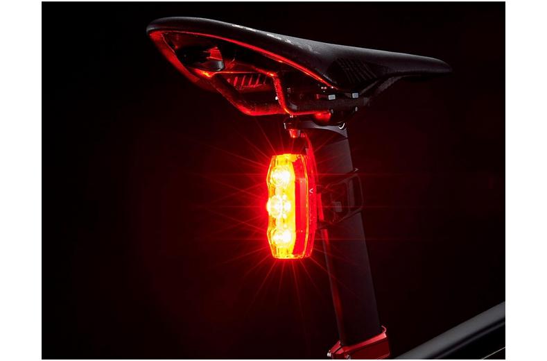 CatEye VIZ 300 Rear Bike Light CatEye VIZ 300 Rear Bike Light