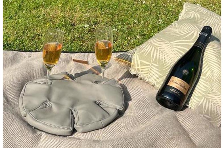 Glass Anchor Wine Glass Holder for camping and boats - Grey Leather Glass Anchor Wine Glass Holder for camping and boats - Grey Leather