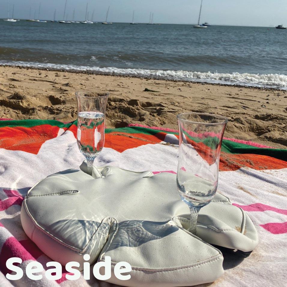 Glass Anchor Wine Glass Holder for camping and boats - Grey Leather