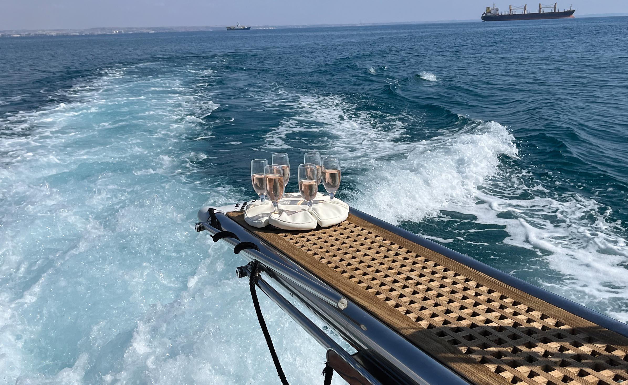 Glass Anchor Wine Glass Holder for camping and boats - Grey Leather