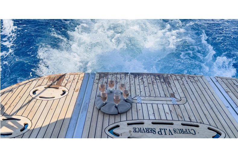 Glass Anchor Wine Glass Holder for camping and boats - Grey Leather Glass Anchor Wine Glass Holder for camping and boats - Grey Leather