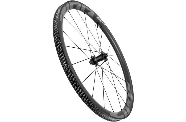 Zipp 303 SW Tubeless Disc Brake Wheel Zipp 303 SW Tubeless Disc Brake Wheel