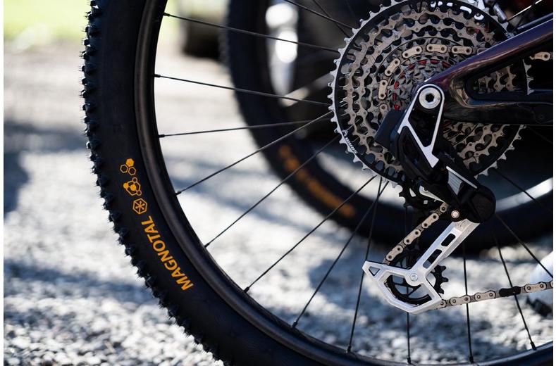 Continental Magnotal Trail MTB Tyre, Grip 29x2.40" Continental Magnotal Trail MTB Tyre, Grip 29x2.40"