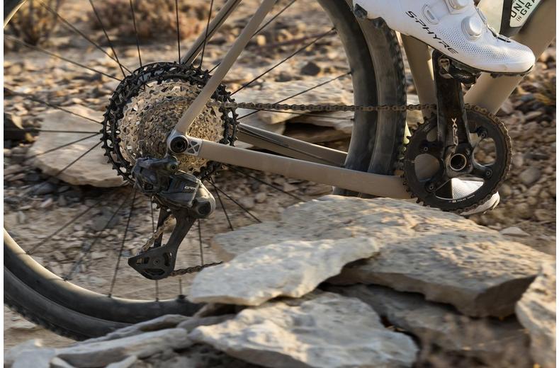 Shimano XT RD-RX827 Di2 12 Speed Rear Derailleur Long Cage Shimano XT RD-RX827 Di2 12 Speed Rear Derailleur Long Cage