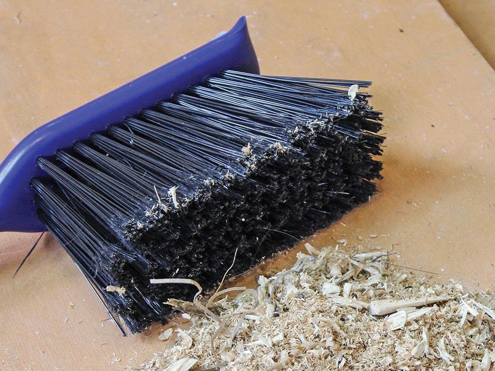 FAITHFULL DUSTPAN & BRUSH SET PLASTIC - BLUE - LARGE