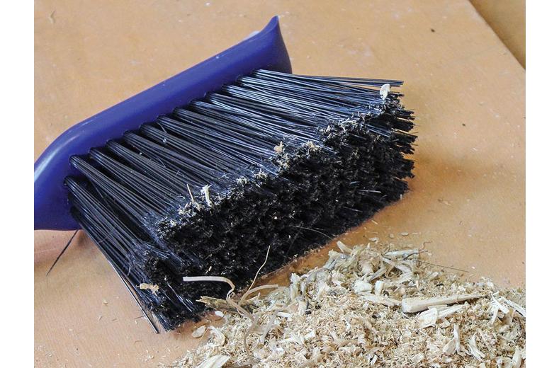 FAITHFULL DUSTPAN & BRUSH SET PLASTIC - BLUE - LARGE FAITHFULL DUSTPAN & BRUSH SET PLASTIC - BLUE - LARGE