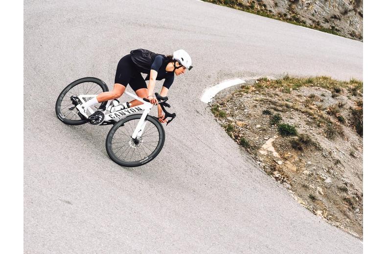 SRAM Rival E1 2x DUB Chainset, 48/35T 165mm SRAM Rival E1 2x DUB Chainset, 48/35T 165mm