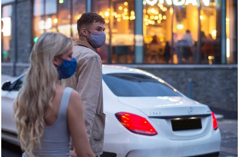 Huhta Adult Face Mask - Blue Huhta Adult Face Mask - Blue