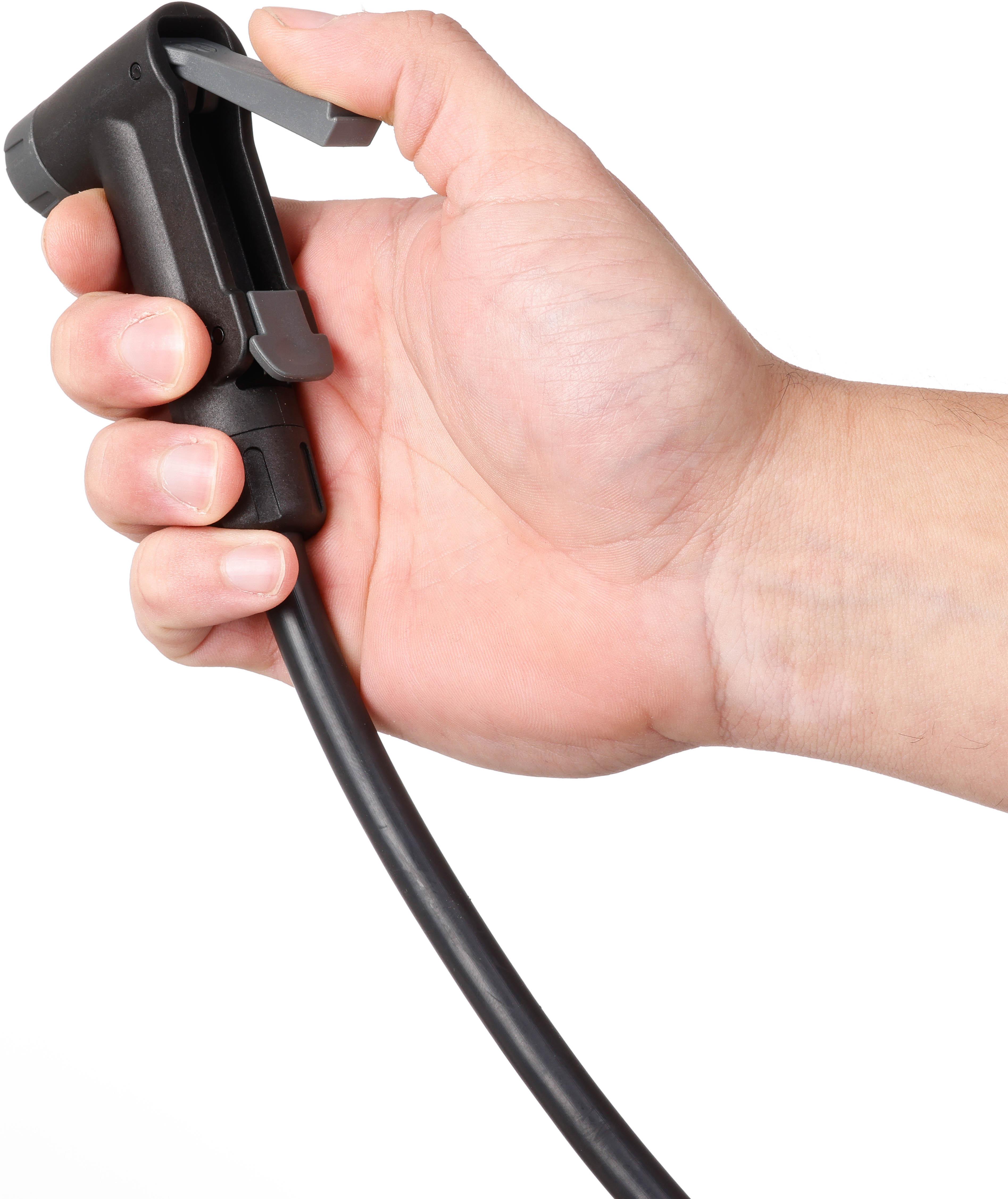 Halfords Metal Track Pump