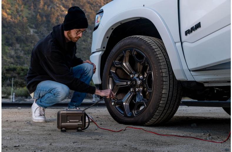 NOCO 10A Portable Air Inflator NOCO 10A Portable Air Inflator