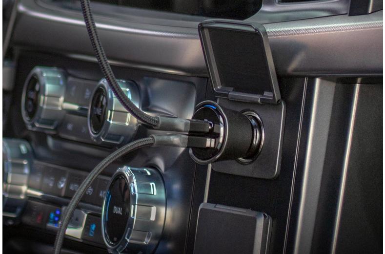 Scosche Found IT Pro - Apple & Android dual car charger Scosche Found IT Pro - Apple & Android dual car charger