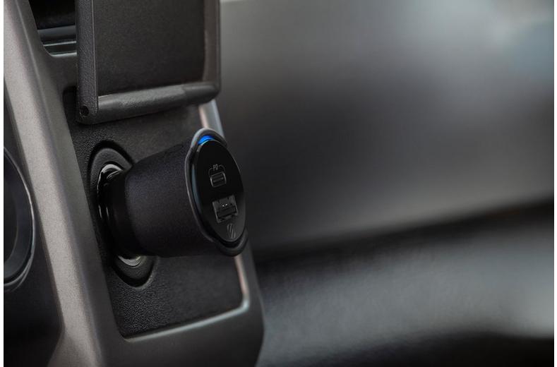 Scosche Found IT Pro - Apple & Android dual car charger Scosche Found IT Pro - Apple & Android dual car charger