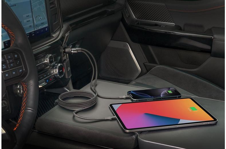 Scosche Found IT Pro - Apple & Android dual car charger Scosche Found IT Pro - Apple & Android dual car charger