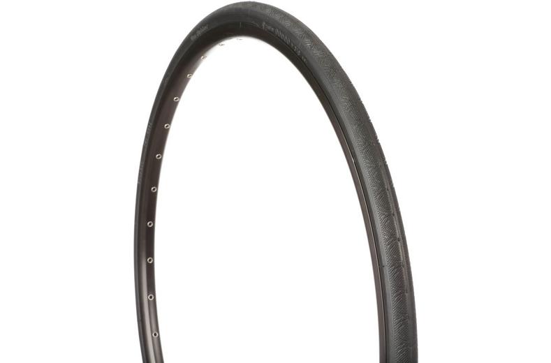 Halfords Road Bike Tyre 700c x 25c with Puncture Protection Halfords Road Bike Tyre 700c x 25c with Puncture Protection