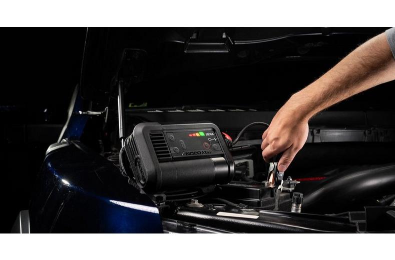 NOCO AX65 Jump Starter + Air Inflator NOCO AX65 Jump Starter + Air Inflator