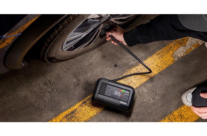 NOCO AX65 Jump Starter + Air Inflator NOCO AX65 Jump Starter + Air Inflator