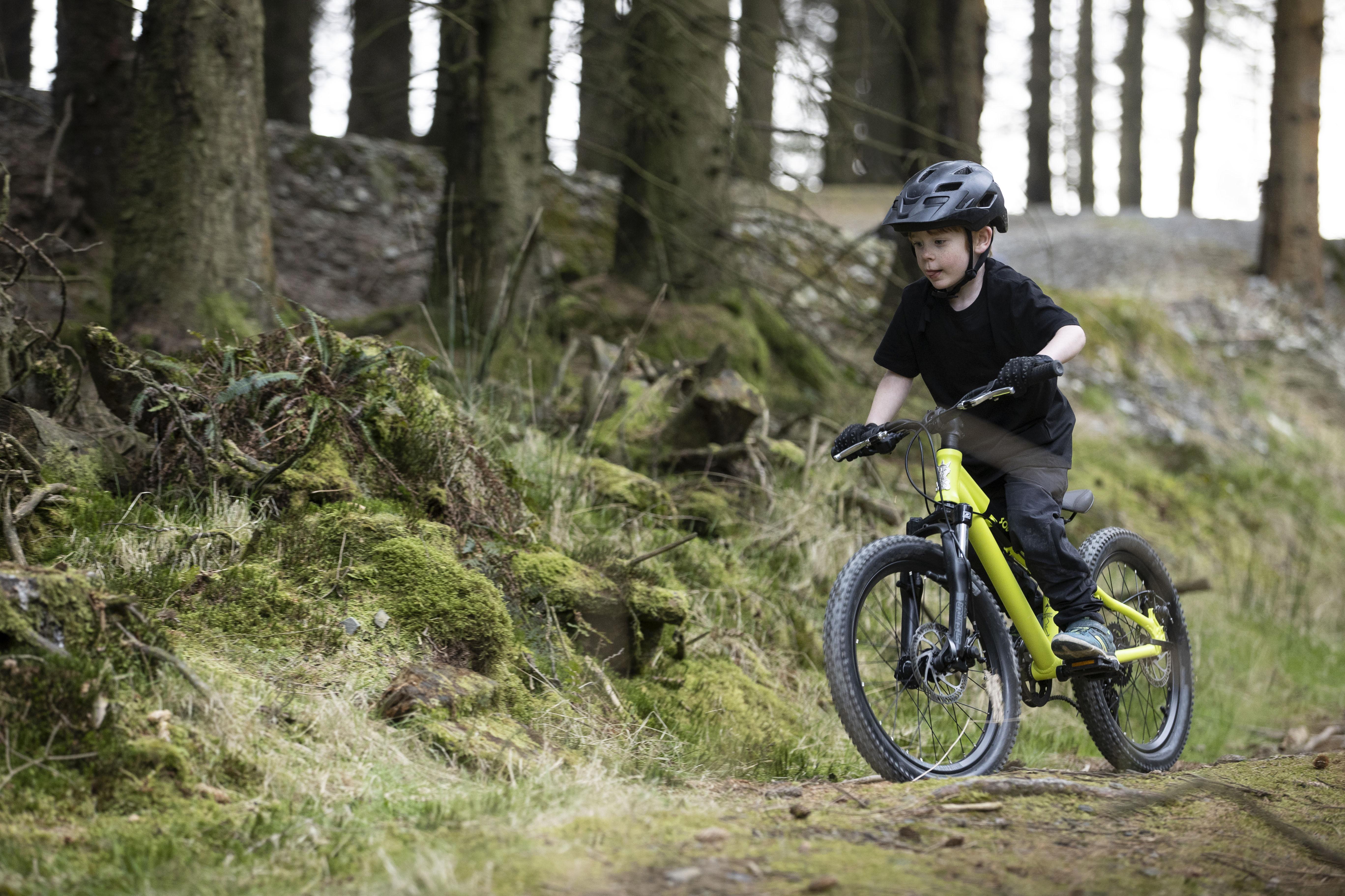 Voodoo Sobo Junior Mountain Bike - 20" Wheel