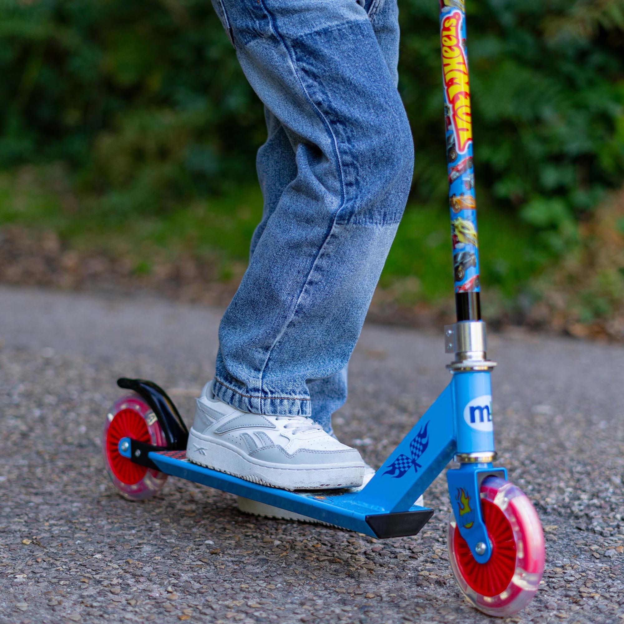 Hot Wheels Revver Inline Scooter