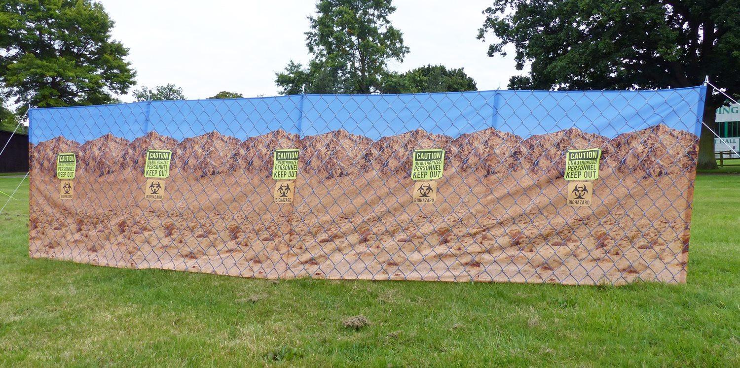 Biohazard 4 Pole Compact Windbreak