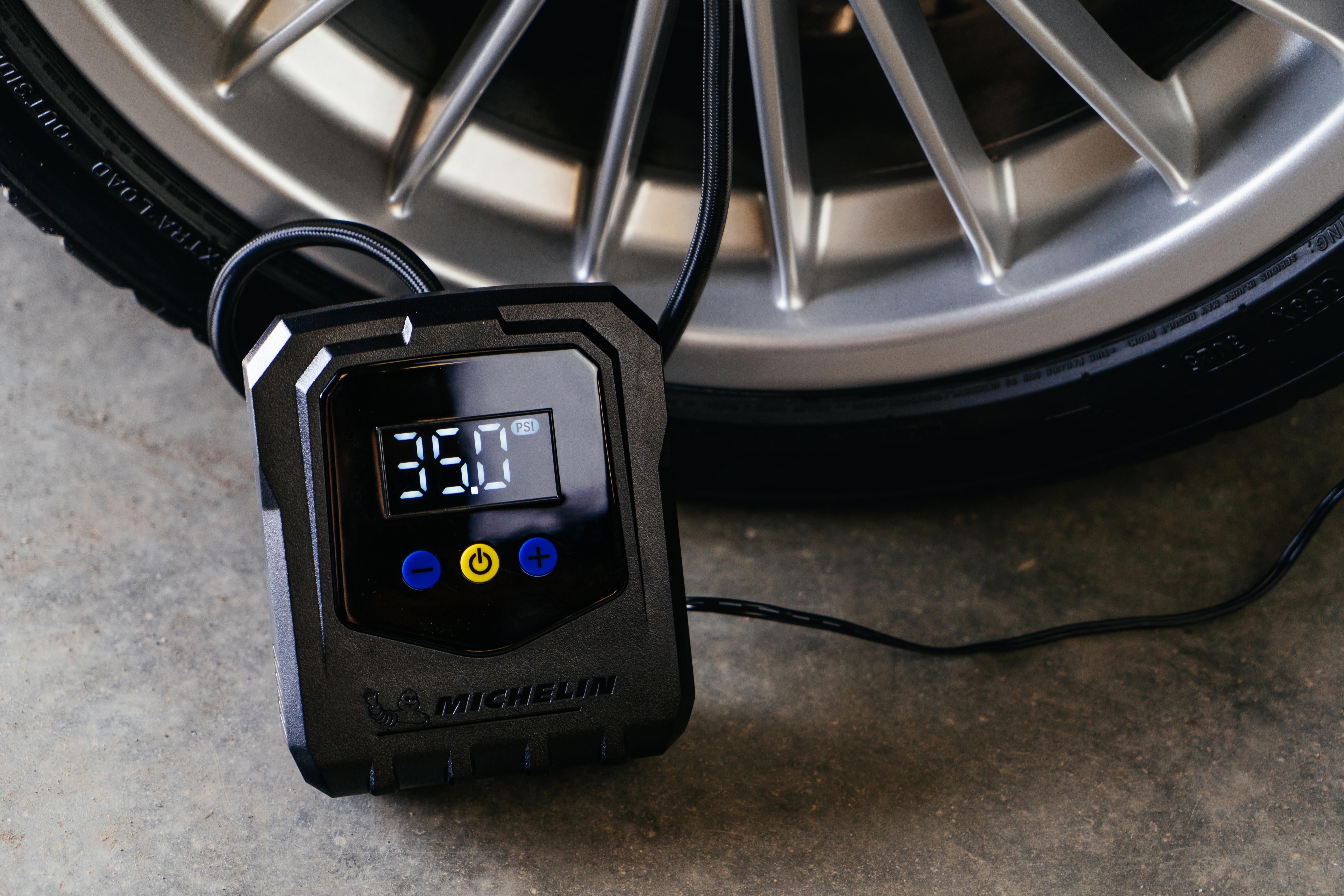 Michelin 12v DC Compact Tyre Inflator