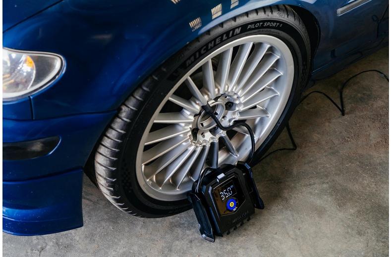 Michelin 12v DC Rapid Tyre Inflator Michelin 12v DC Rapid Tyre Inflator