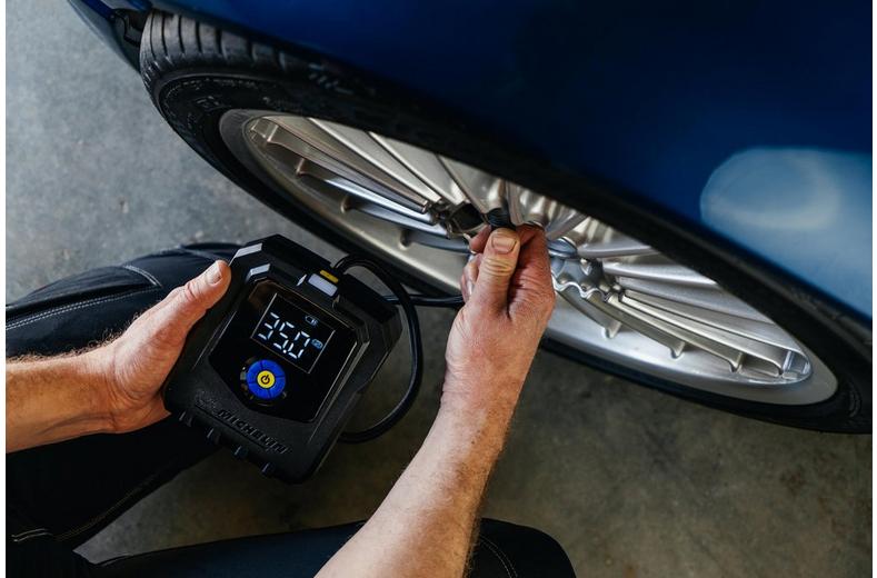 Michelin Cordless Rapid Tyre Inflator Michelin Cordless Rapid Tyre Inflator