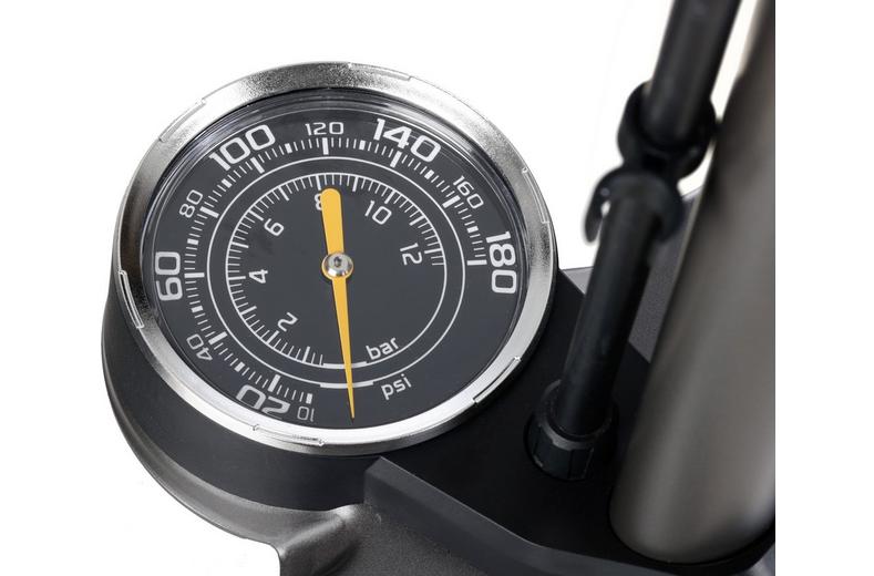 Halfords Advanced Track Pump Halfords Advanced Track Pump