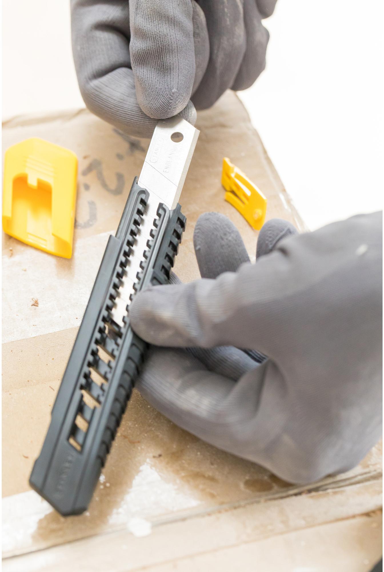 Stanley 18mm Snap off Knife