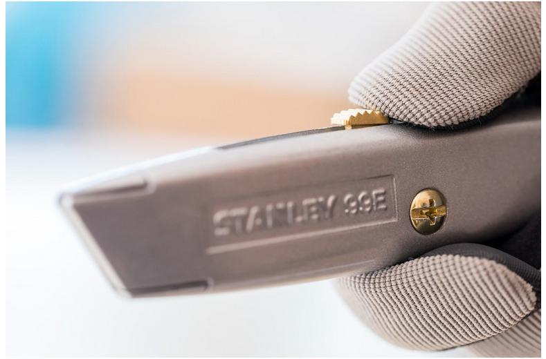 Stanley Retractable Blade Knife 99e Stanley Retractable Blade Knife 99e