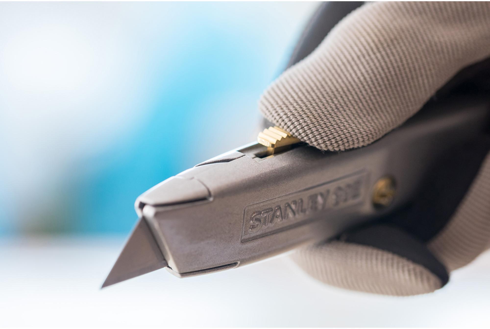 Stanley Retractable Blade Knife 99e