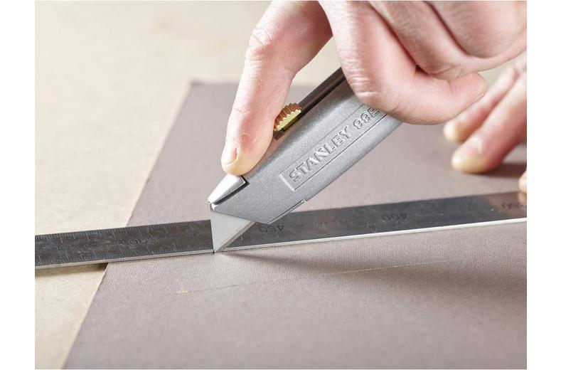 Stanley Retractable Blade Knife 99e Stanley Retractable Blade Knife 99e