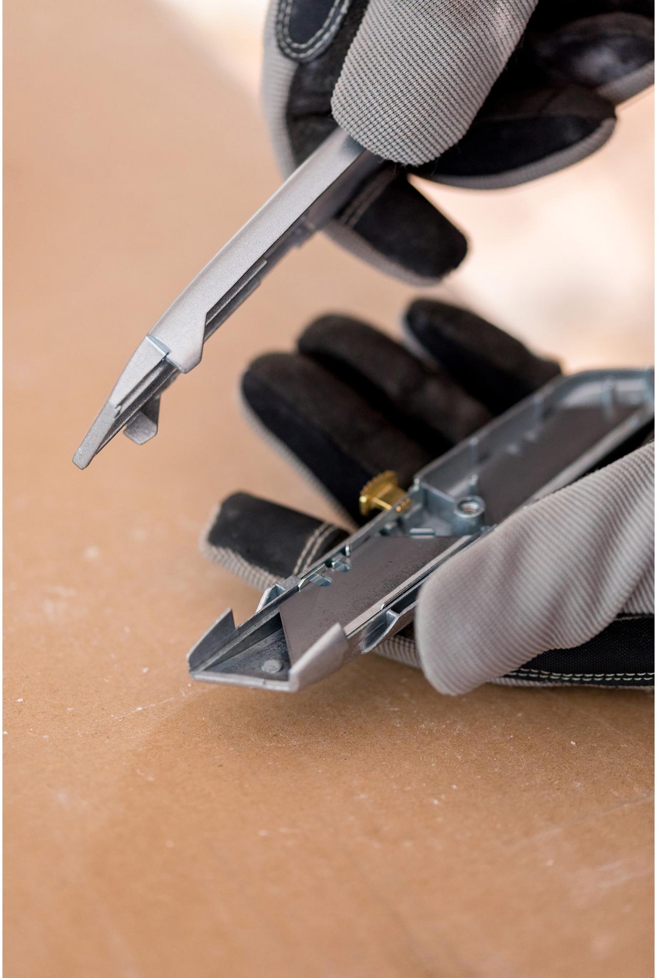 Stanley Retractable Blade Knife 99e