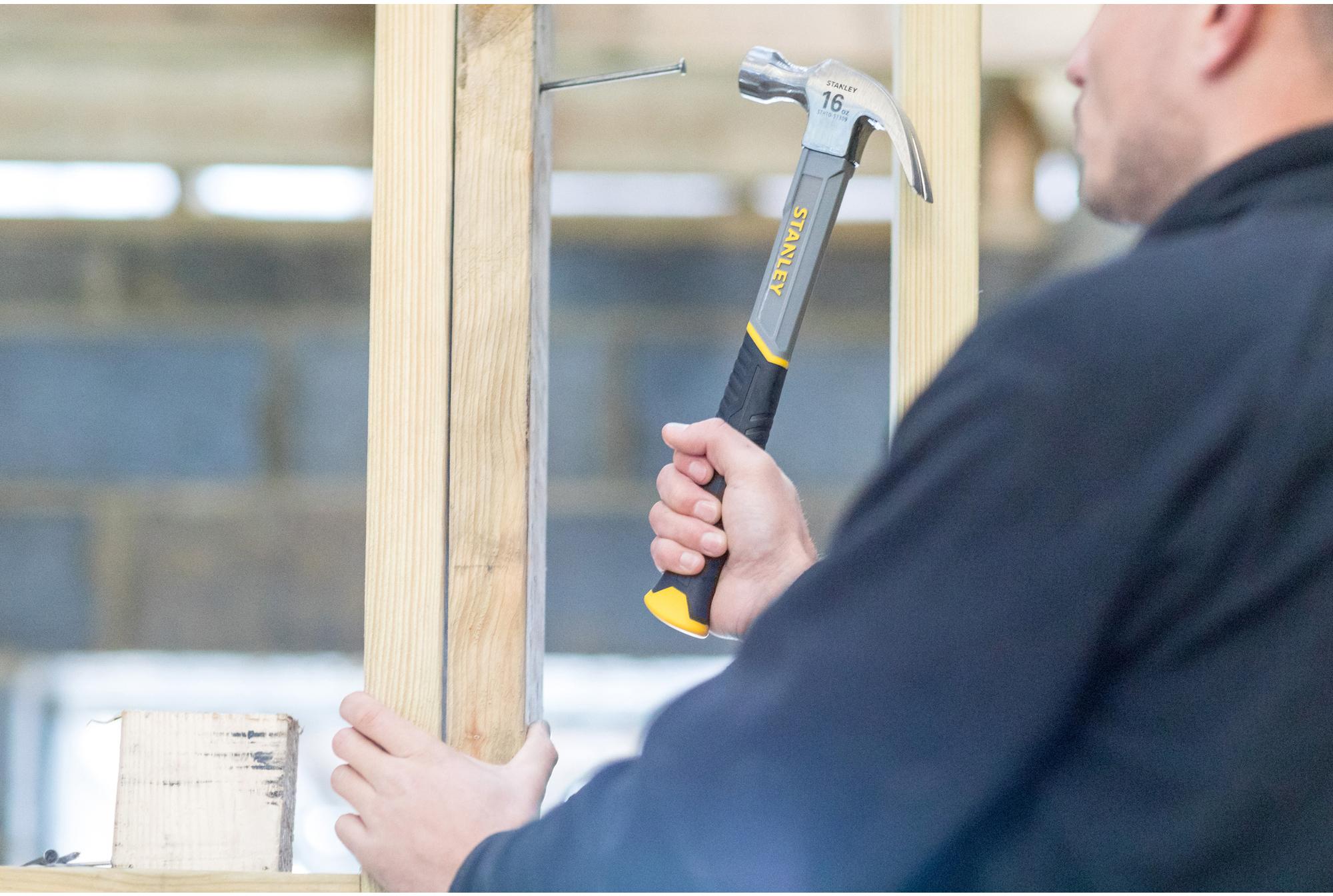 Stanley Fibreglass Curved Claw 20oz Hammer