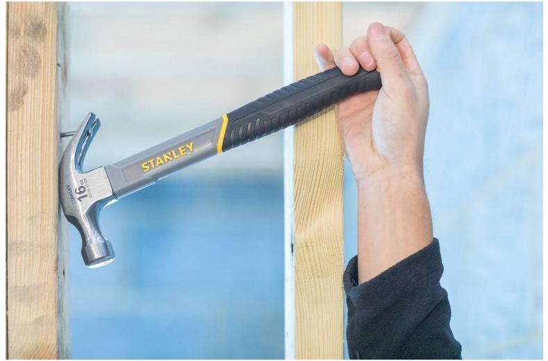 Stanley Fibreglass Curved Claw 20oz Hammer Stanley Fibreglass Curved Claw 20oz Hammer