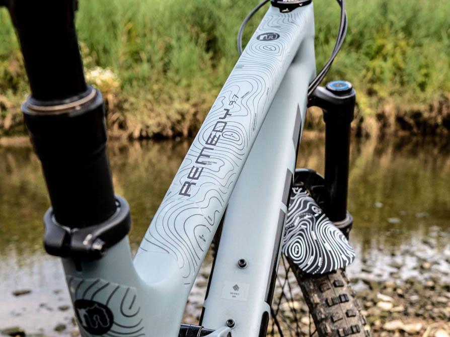 Mucky Nutz Frame Skinz Contours