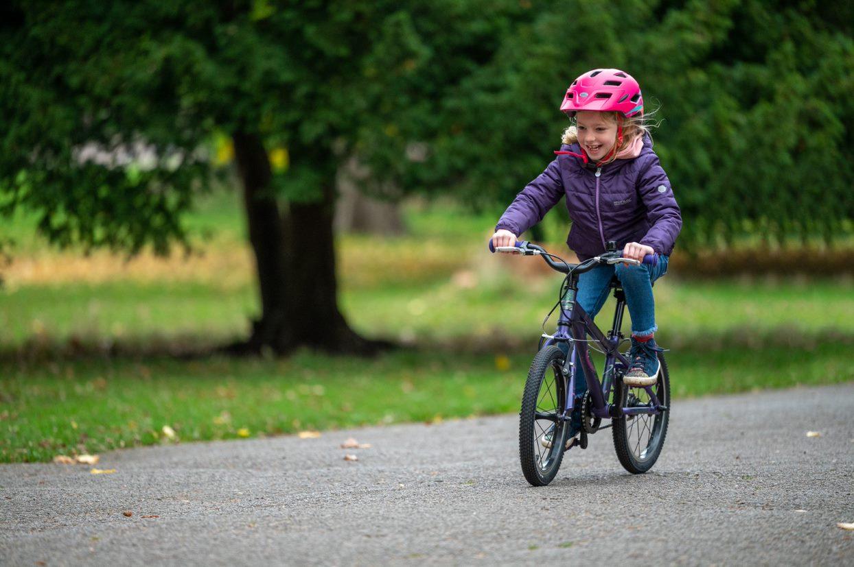 Carrera Cosmos Kids Bike - 16" Wheel - Purple