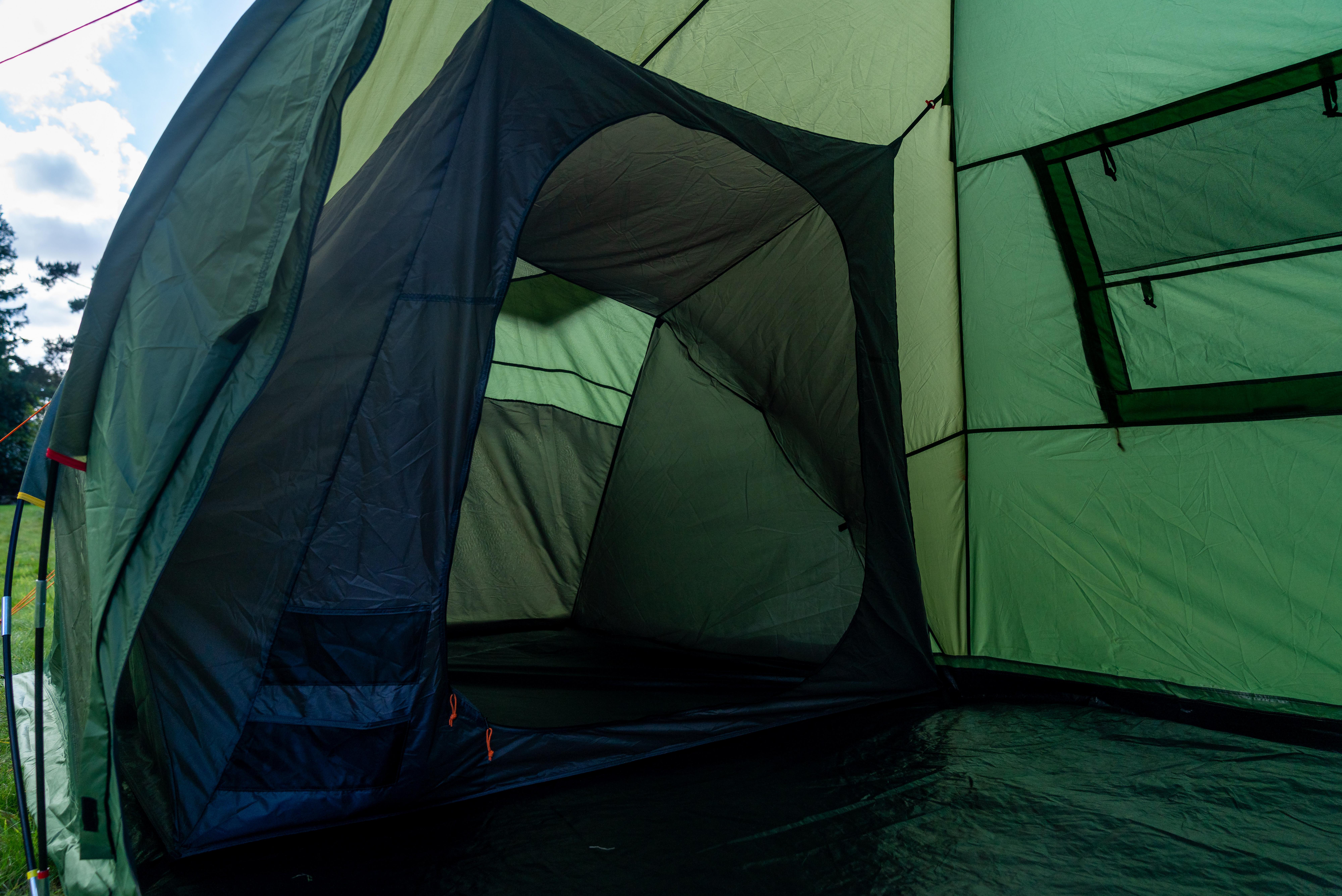 Halfords 6 Person Tunnel Tent