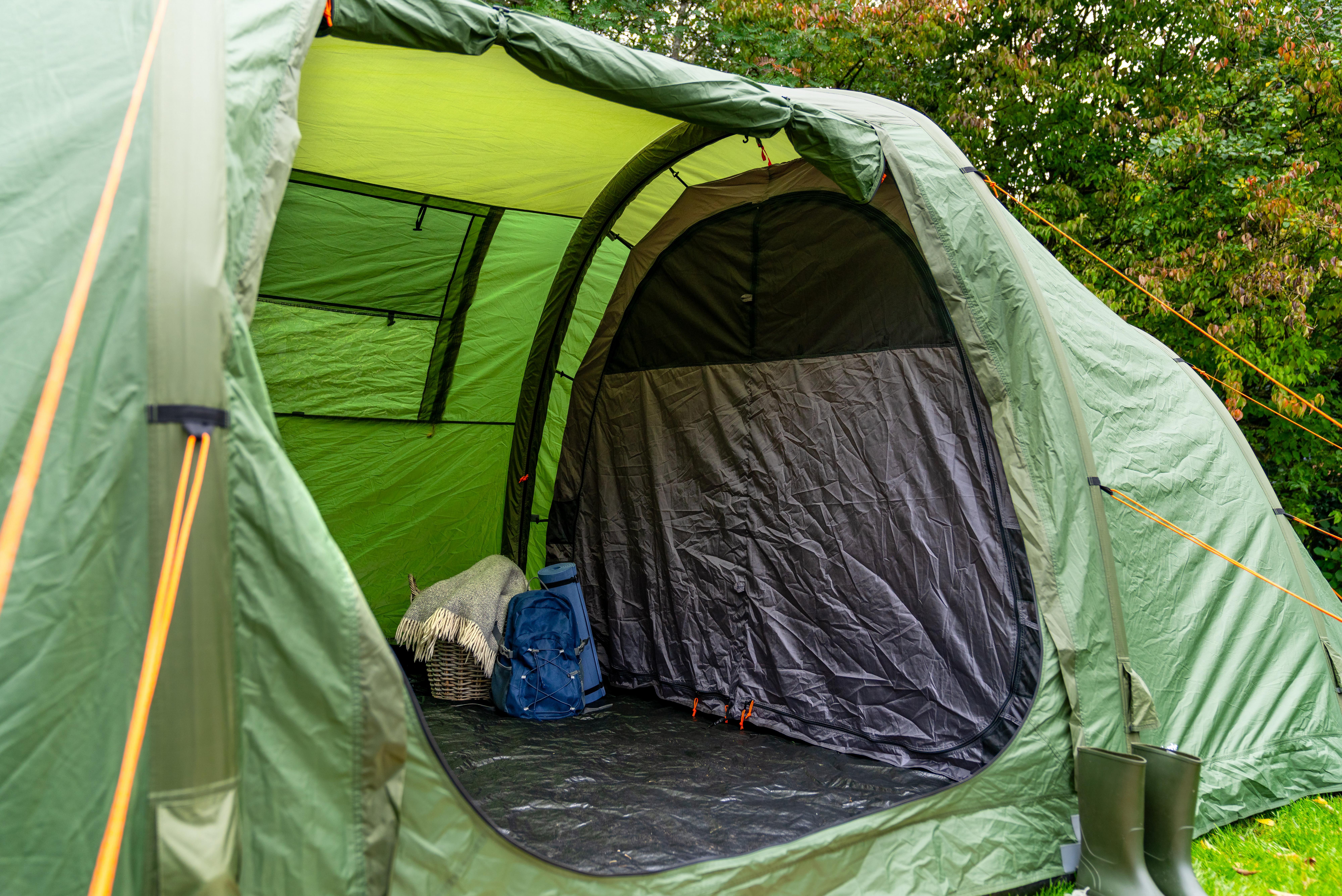 Halfords 6 Person Air Tent